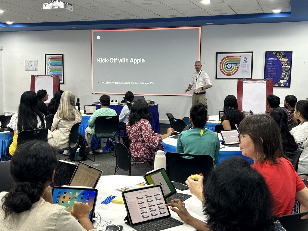 Apple Professional Learning training session